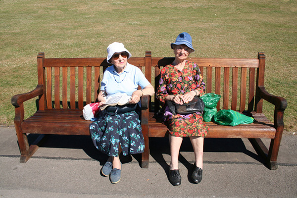 old-ladies-on-a-bench-1436827